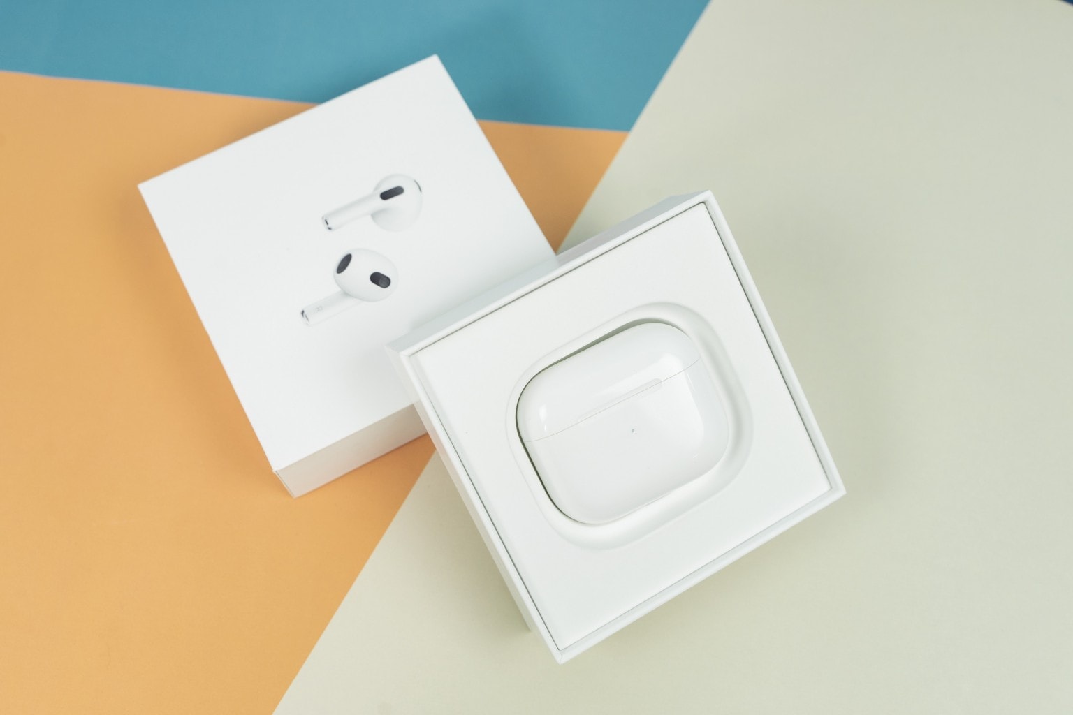 tai nghe airpods 3 len ke chinh hang tai viet nam gia 49 trieu dong hinh 2