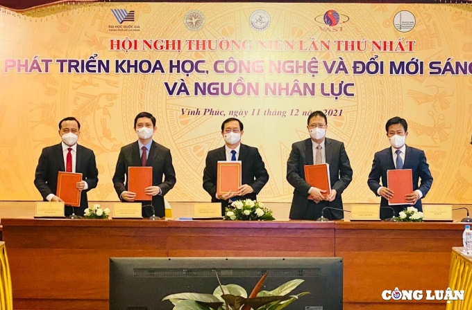 phat trien khoa hoc cong nghe va doi moi sang tao va nguon nhan luc hinh 4