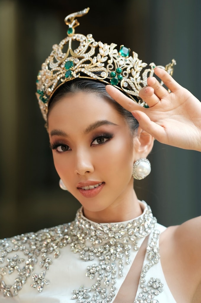 bao han lien tuc dua tin ve ban linh vuot qua nghich canh cua hoa hau thuy tien hinh 3