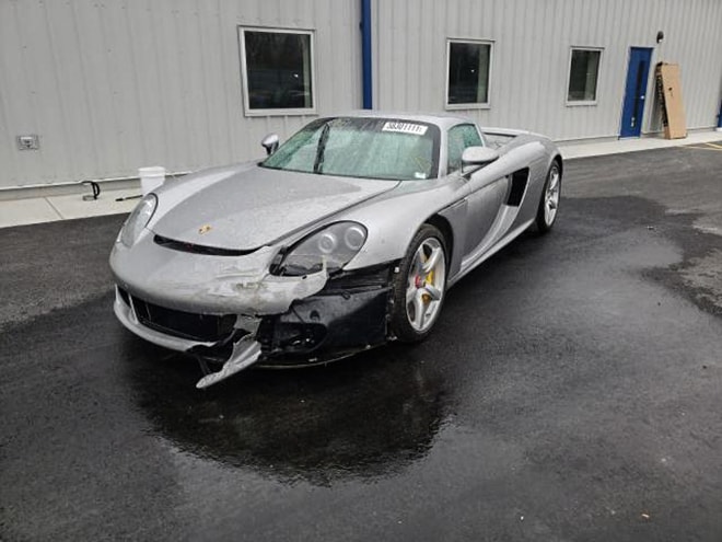 sieu xe porsche carrera gt 2005 bi tai nan duoc rao ban hon 8 ty dong hinh 2