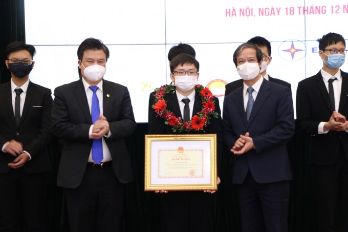 nhieu thong diep bo truong nguyen kim son gui hoc sinh dat giai quoc te hinh 1