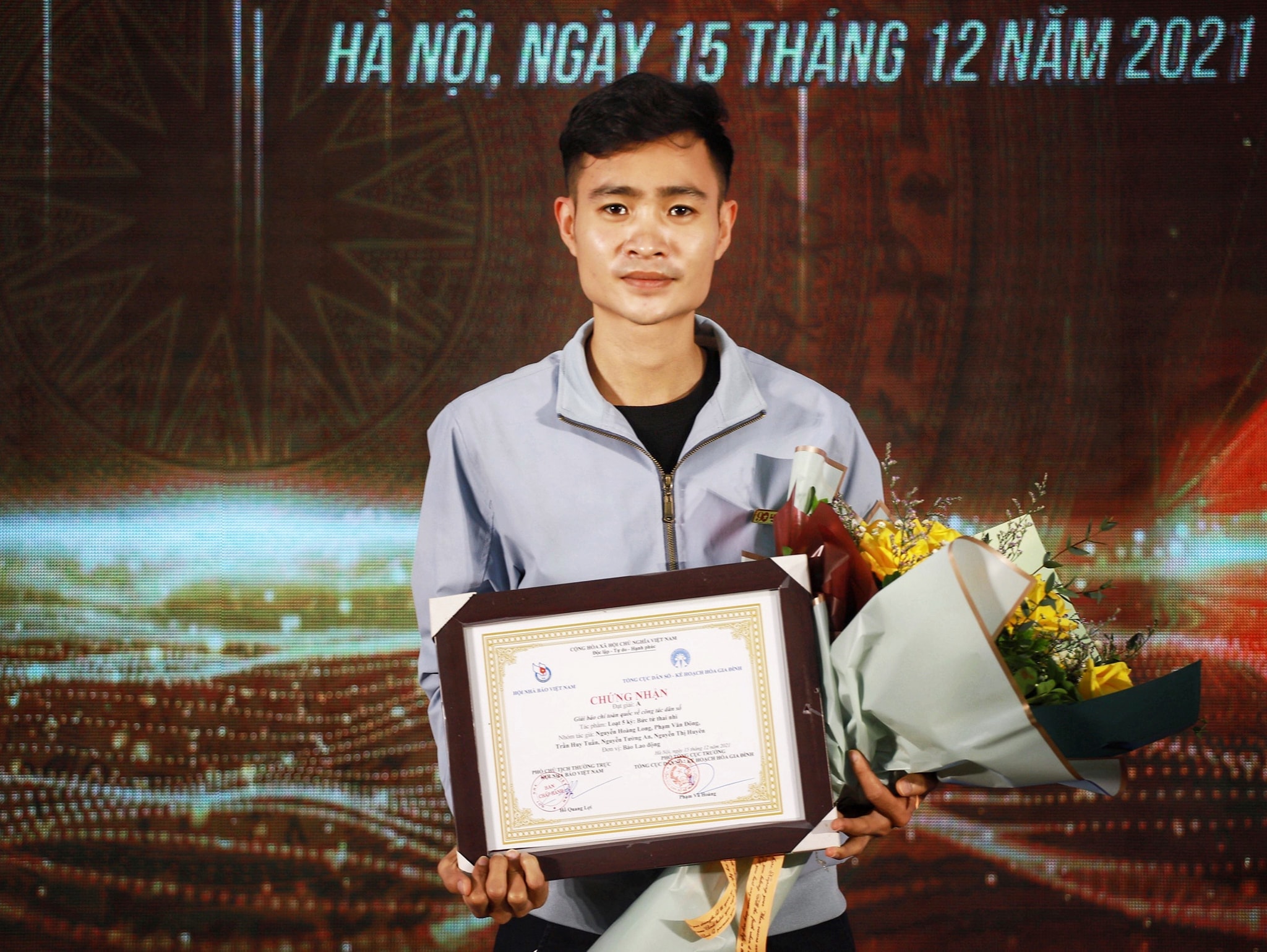 kien giai nhung van de trong xa hoi thuc hien tot chu truong chinh sach ve cong tac dan so hinh 2
