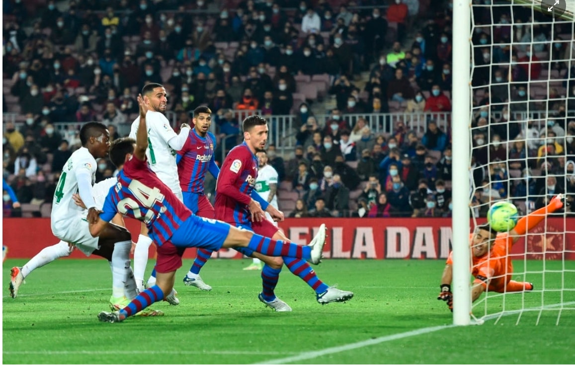 barca de bep elche o vong 18 la liga hinh 3