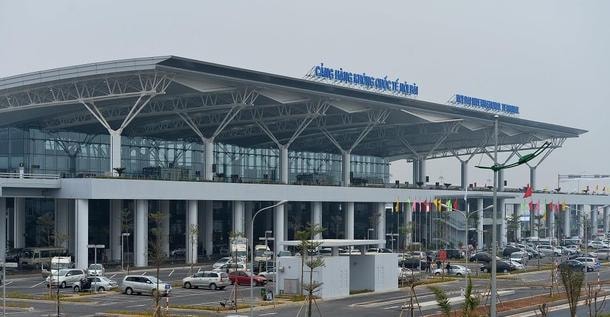 hon 50 bai xe tu phat an theo cang hang khong quoc te noi bai hinh 1
