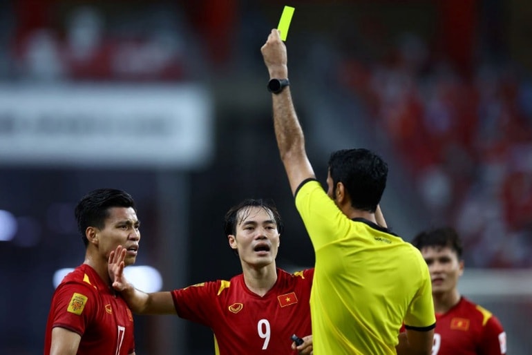 trong tai bat tran viet nam thai lan rut khoi aff cup 2020 hinh 2