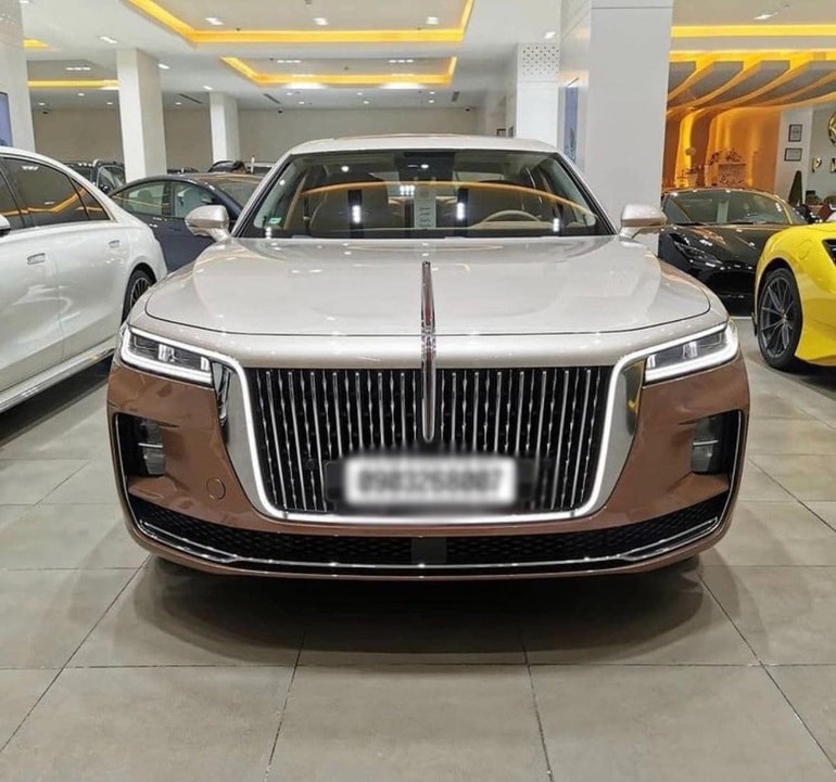 xe trung quoc hongqi h9 duoc bao gia len toi 9 ty dong tai ha noi hinh 4