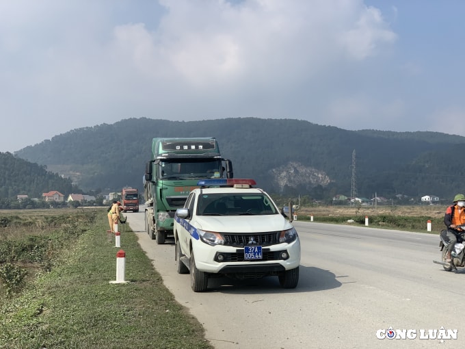 csgt manh tay dep binh doan xe vi pham sau phan anh cua bao nha bao va cong luan hinh 7