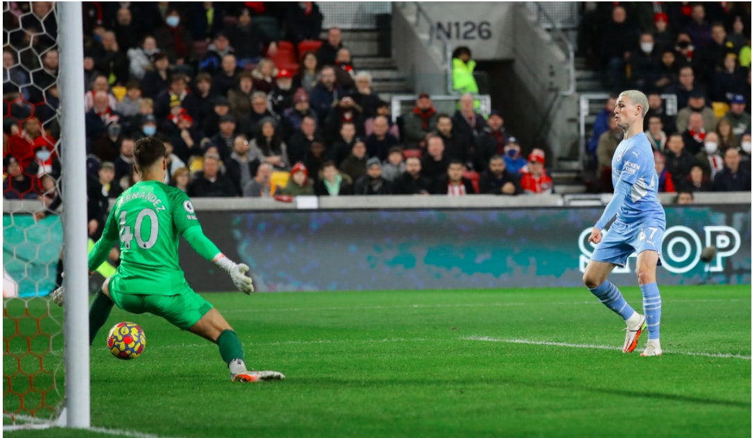 man city de bep brentford o vong 20 ngoai hang anh 2020 21 hinh 3