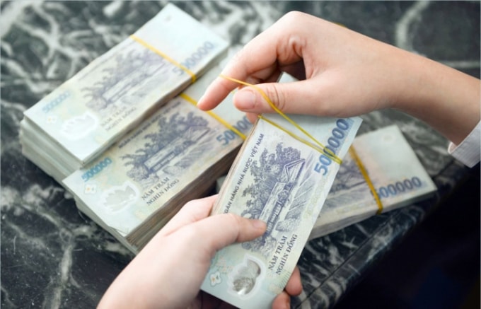 thuong tet nam 2022 nguoi lao dong do khoc do cuoi vi duoc thuong 50000 dong hinh 1