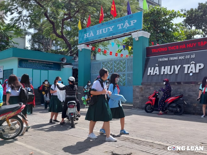 hoc sinh tp hcm khoi lop 7 8 10 11 di hoc lai tu 4 1 2022 hinh 1