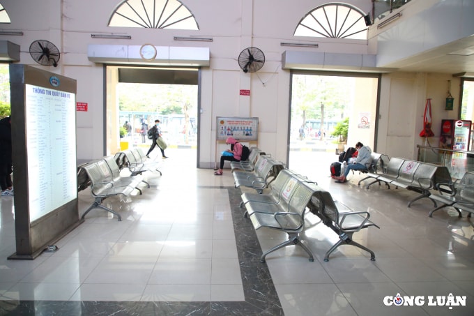 ha noi cac ben xe khach vang ve diu hiu ngay cuoi nam hinh 3