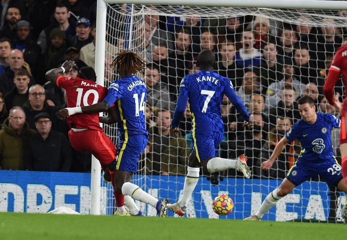 clb liverpool cam hoa chelsea mac du dan 2 0 hinh 11