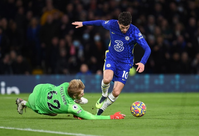 clb liverpool cam hoa chelsea mac du dan 2 0 hinh 1