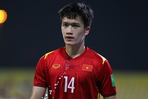hoang duc lot danh sach doi hinh 11 cau thu tieu bieu aff cup 2020 hinh 1