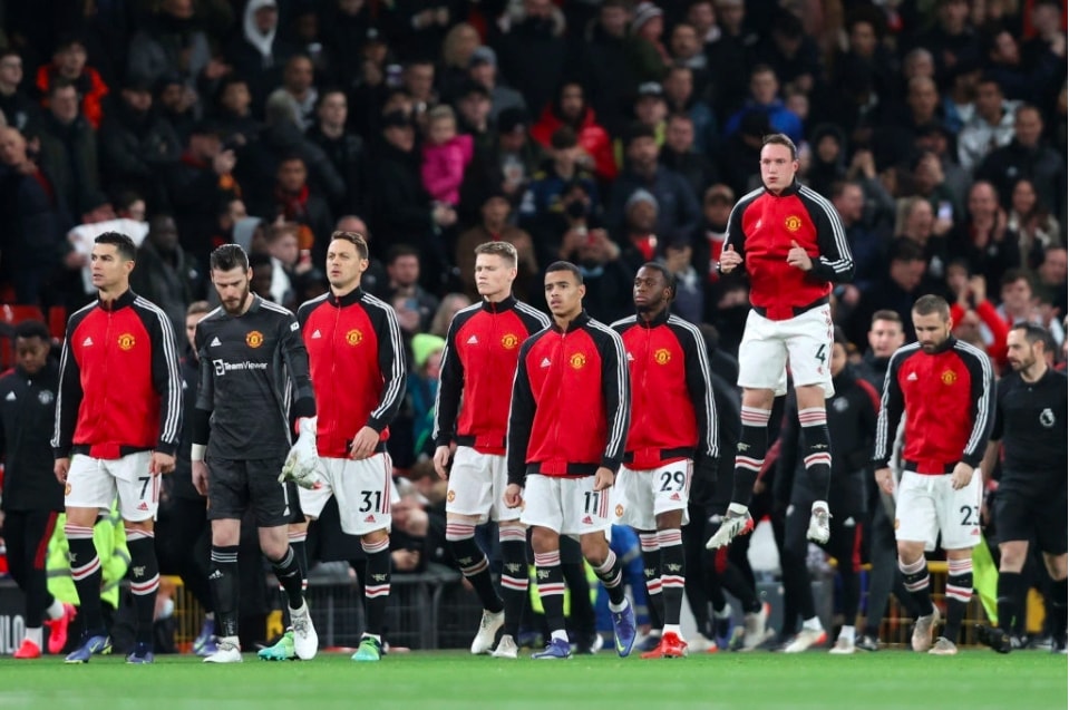 phil jones tro lai doi hinh mu sau hon 700 ngay hinh 2