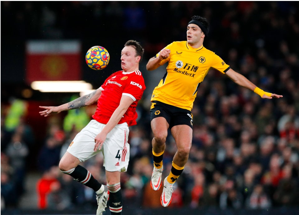 phil jones tro lai doi hinh mu sau hon 700 ngay hinh 4