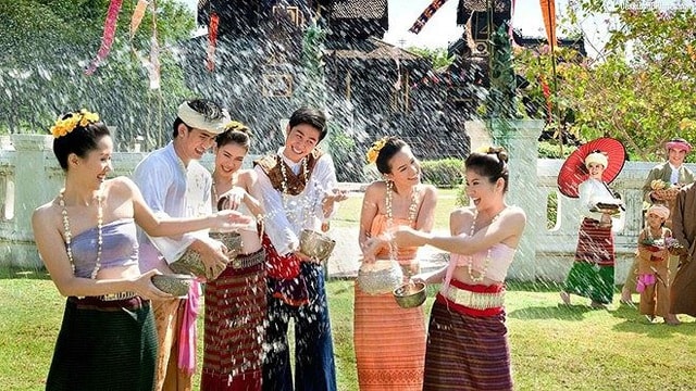 nhung nuoc don tet nguyen dan giong viet nam hinh 4