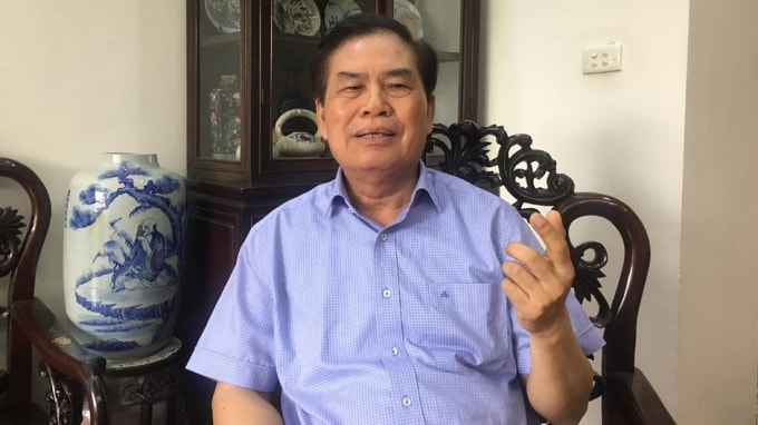 pho giao su le quy duc khong nen cho phep quan he tinh duc giua thay va tro khi con la sinh vien hinh 1