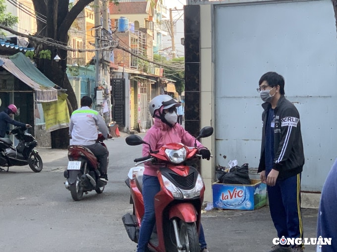 hai ngay hoc truc tiep ti le hoc sinh lop 7 toi lop 12 o tp hcm tro lai truong la bao nhieu hinh 1