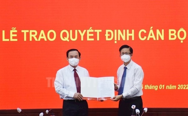 ong pham duc hai lam pho truong ban tuyen giao thanh uy tphcm hinh 1