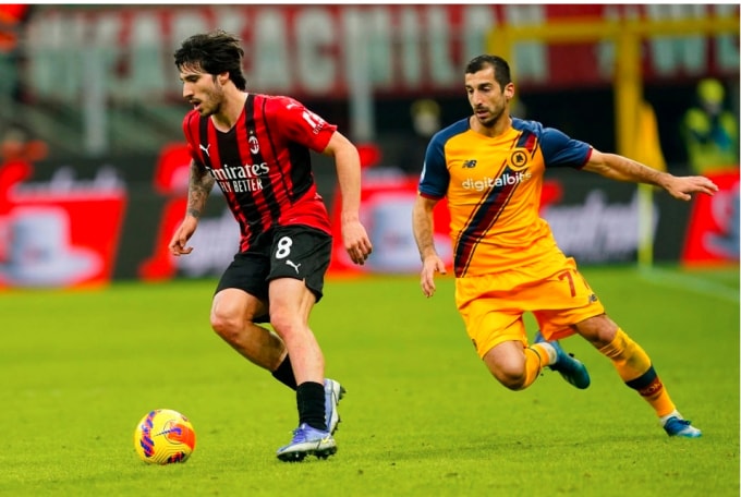 roma linh 2 the do trong tran thua milan hinh 8