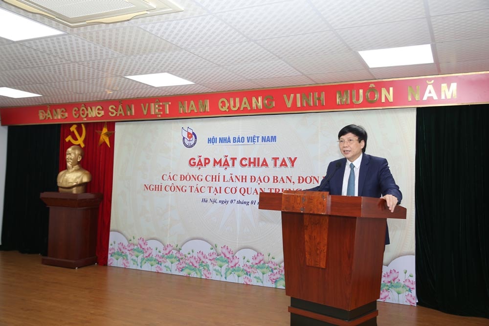gap mat chia tay cac dong chi truong pho ban don vi tai co quan trung uong hoi nha bao viet nam hinh 5