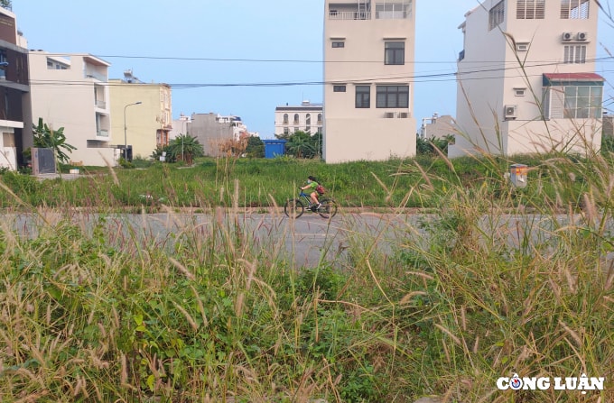 du an treo 15 nam khu dat 4 mat tien dai gia dang phuoc dua nhu hoang dao giua long tp thu duc hinh 11