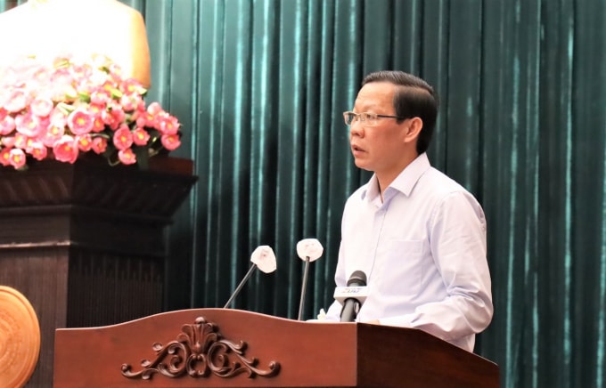 chu tich tp hcm can manh me cai thien moi truong dau tu thao go kho khan cho doanh nghiep va nguoi dan hinh 2