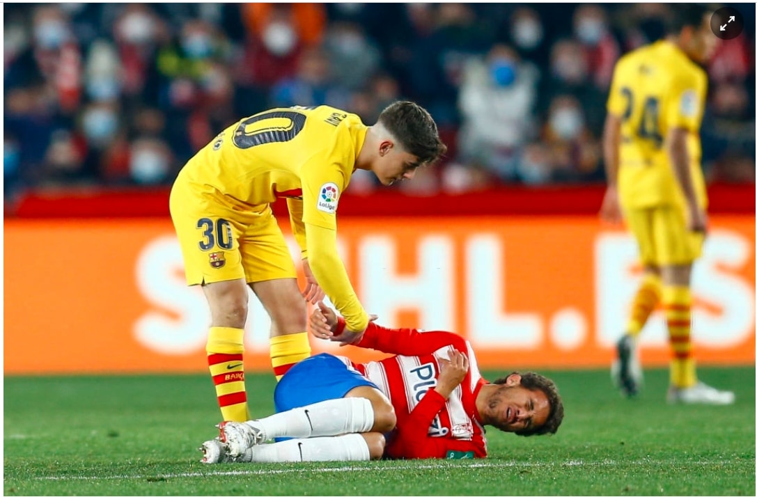 clb barca danh roi chien thang o phut 89 hinh 8