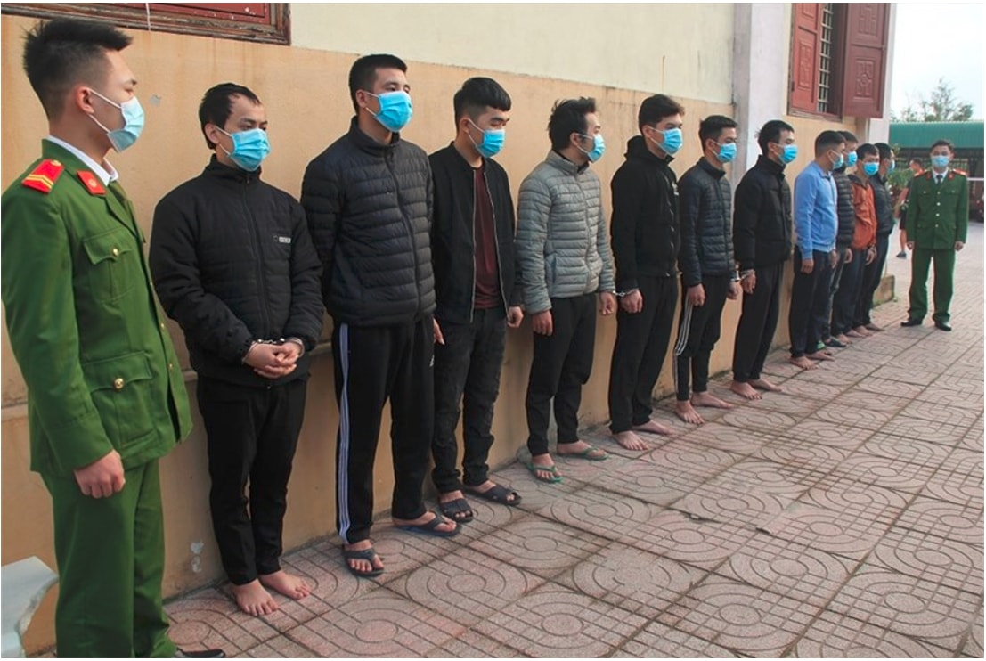 triet pha duong day danh bac online khung bat giu 14 doi tuong hinh 1