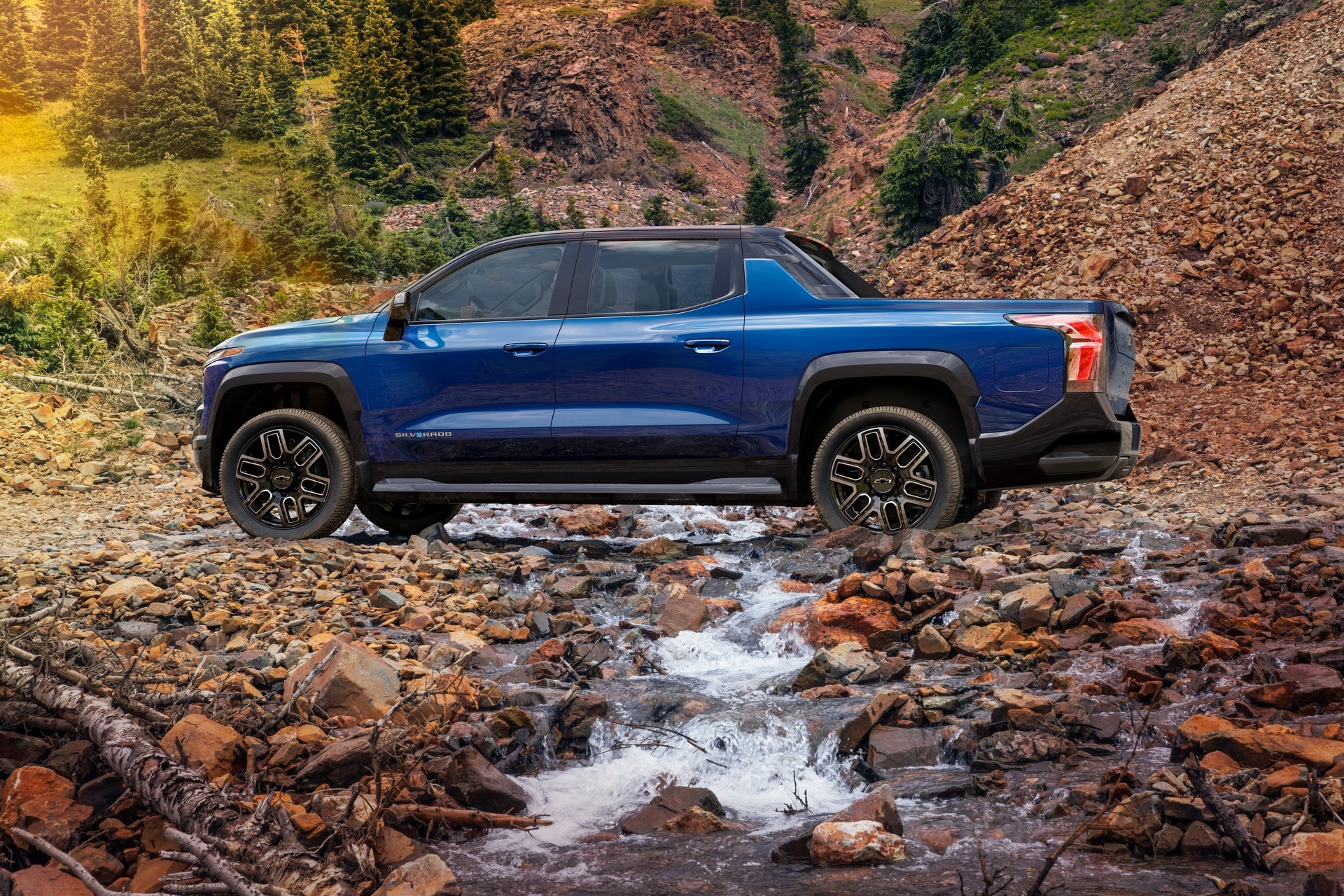ban tai dien chevrolet silverado se ban ra vao nam 2023 so huu suc manh len den 664 ma luc hinh 2