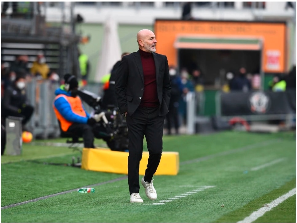 ac milan de bep venezia o vong 21 serie a hinh 9