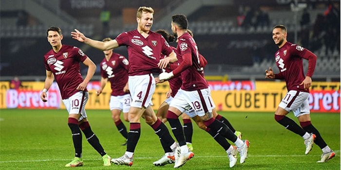 nhan dinh tran torino vs fiorentina 23h ngay 10 1 hinh 1