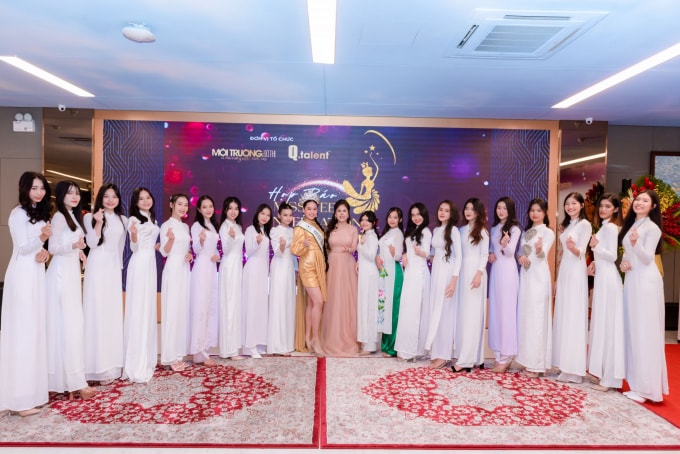 dan giam khao dinh dam hoi ngo tai hop bao miss teen international viet nam 2021 hinh 6