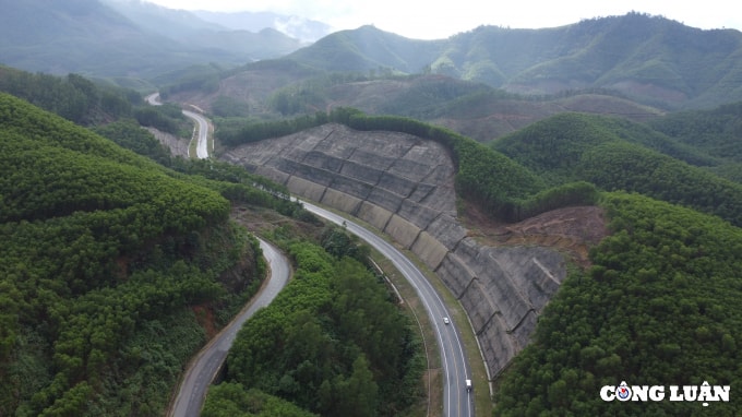ngam nhin cao toc la son  hoa lien dep nhu tranh ve hinh 4