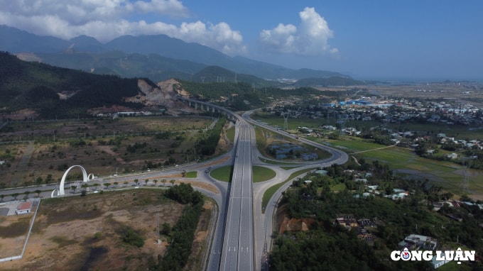 ngam nhin cao toc la son  hoa lien dep nhu tranh ve hinh 14