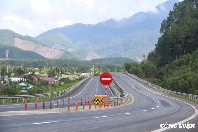 ngam nhin cao toc la son  hoa lien dep nhu tranh ve hinh 7