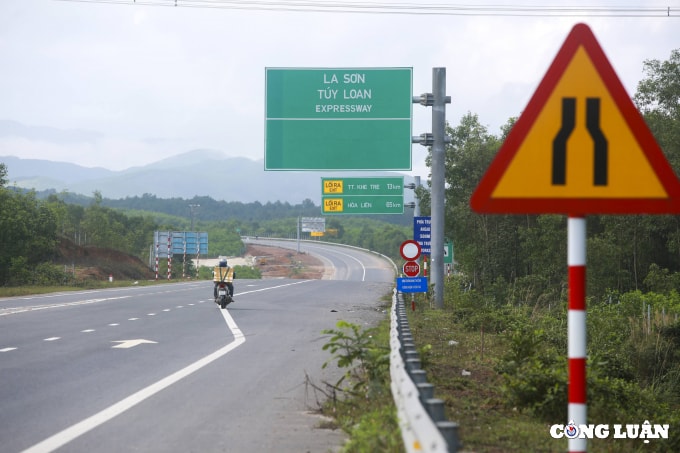 ngam nhin cao toc la son  hoa lien dep nhu tranh ve hinh 1