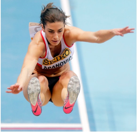 nhan sac dinh cao cua vdv nhay xa ivana spanovic hinh 3