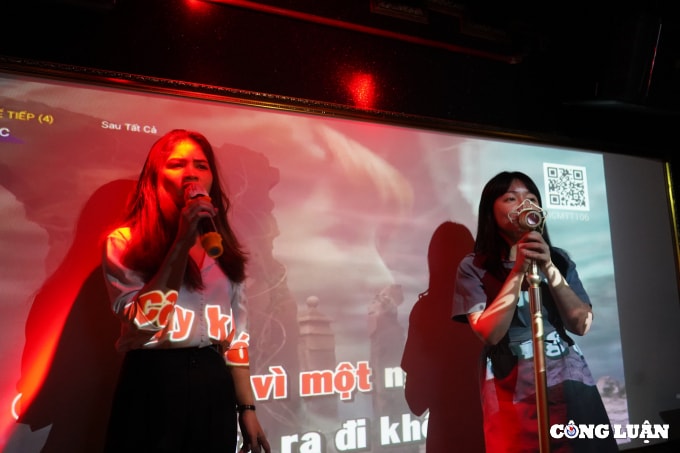quan karaoke tai tp hcm kin phong khach phai den tu som de duoc hat hinh 6