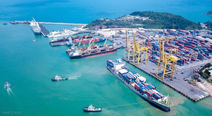 nganh cang bien logistics gap kho doanh nghiep van tang truong khung hinh 1