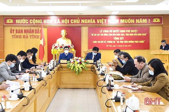 phan dau dua tap chi hong linh thanh tap chi van hoc nghe thuat chat luong cao trong khu vuc bac trung bo hinh 1