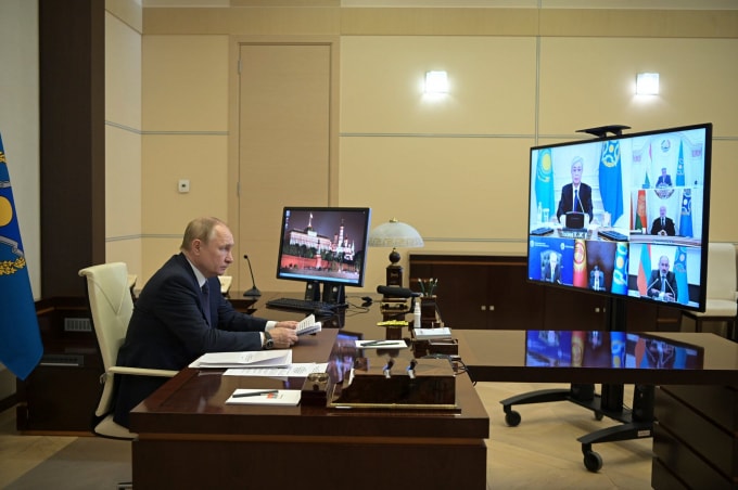 putin se giu lai cac binh si nga de hoan thanh cong viec o kazakhstan hinh 1
