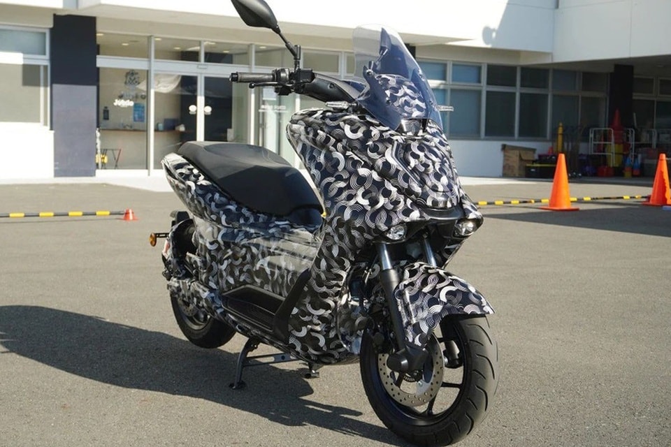 xe tay ga dien yamaha e01 duoc chay thu nghiem tai nhat ban hinh 1