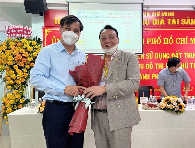 tan hoang minh bo coc sau dau gia dat thu thiem co tinh chat dau co de lai he qua xau hinh 2