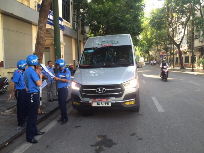 ha noi kiem tra xu ly o to kinh doanh van tai khong lap camera giam sat hinh 1