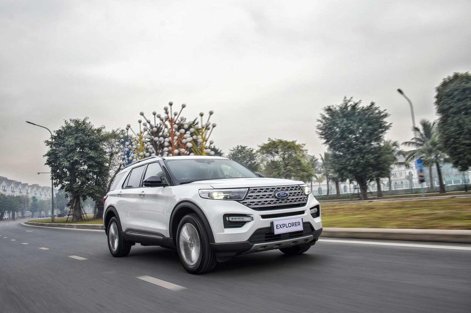 ford explorer 2022 ra mat tai viet nam gia tu 2366 ty dong hinh 6