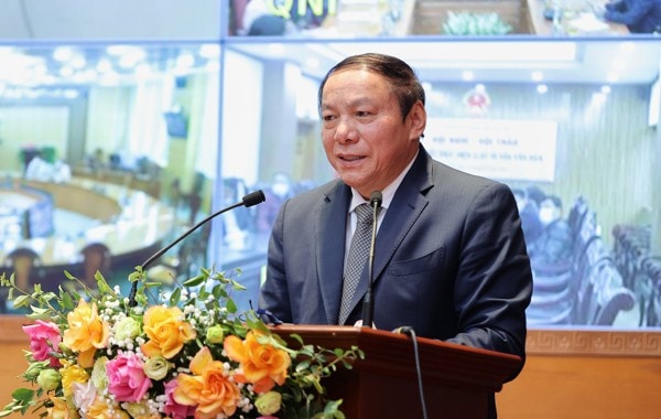 sua doi luat di san van hoa can lap di nhung khoang trong hinh 1