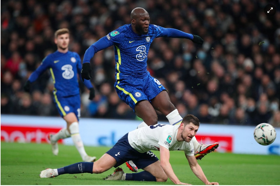 danh bai tottenham chelsea tien vao chung ket league cup hinh 1
