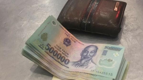 khoi to doi tuong tham cua roi tai mot su kien o trung tam bao chi tp hcm hinh 1